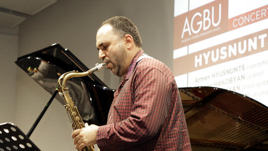 Armen Hyusnunts in a concert at AGBU Armenia